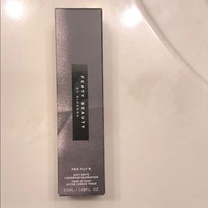 Rihanna Fenty Beauty Foundation